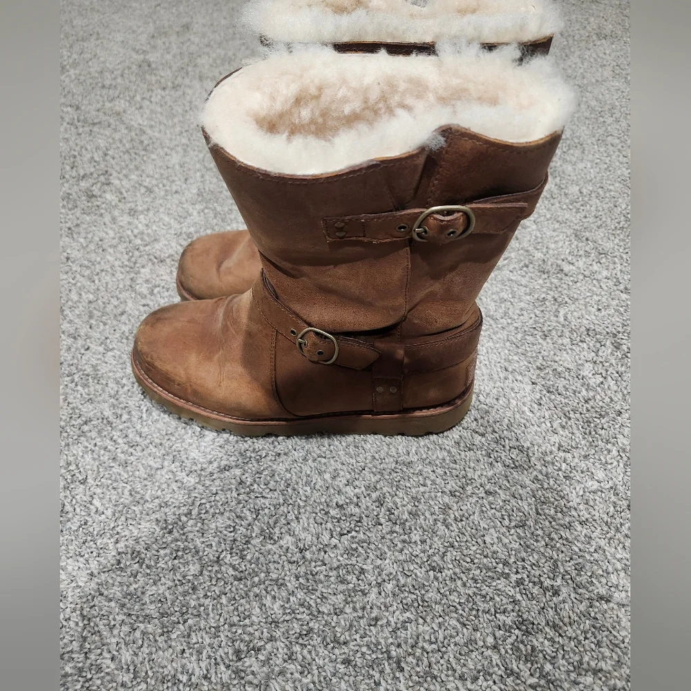 UGG Chestnut Brown Shearling-Lined Winter Boots